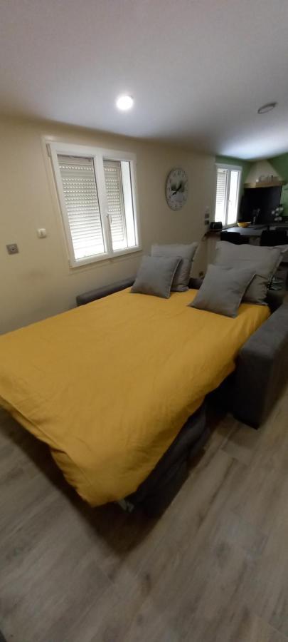 Logement Lumineux, Entierement Renove Avec Jardin Caumont-sur-Durance Екстериор снимка