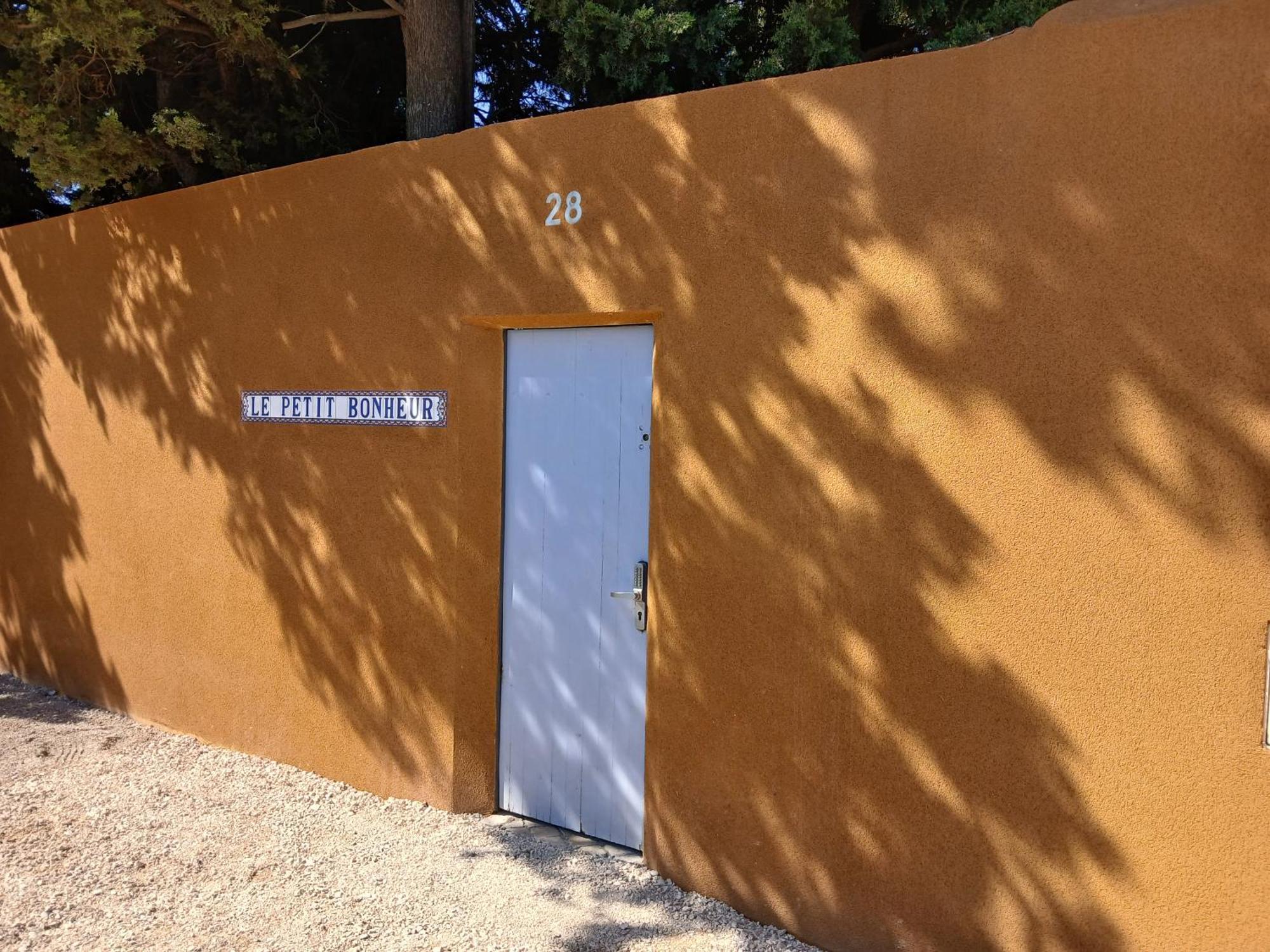 Logement Lumineux, Entierement Renove Avec Jardin Caumont-sur-Durance Екстериор снимка